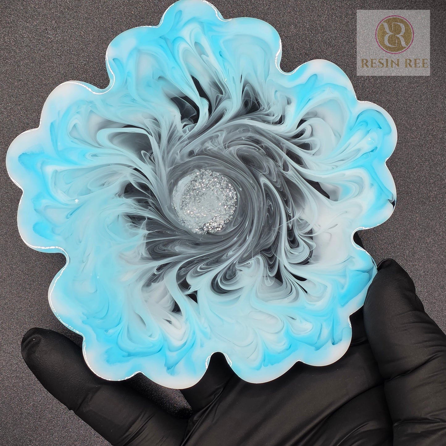 Arctic Bloom Resin Coaster (Single Coaster)