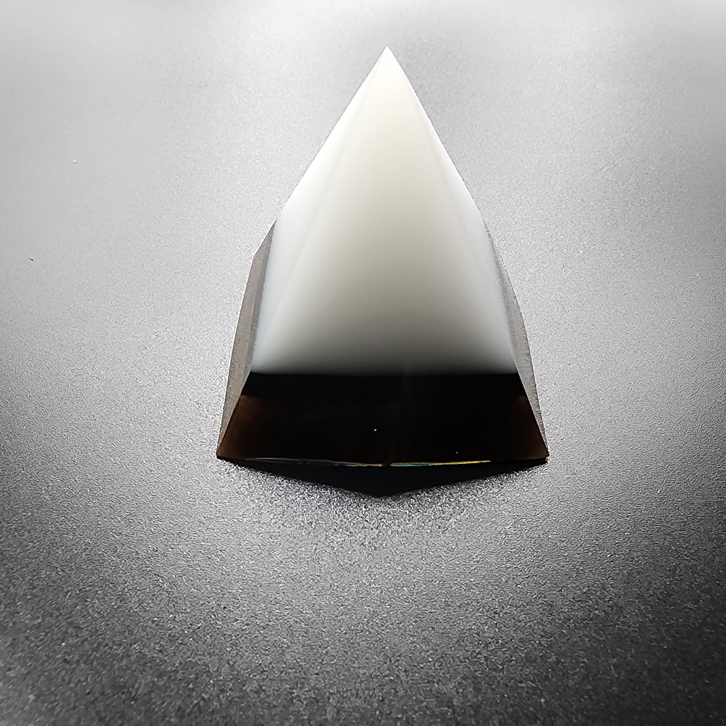Eclipse Fade Resin Pyramid