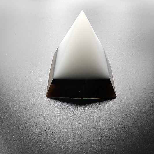 Eclipse Fade Resin Pyramid