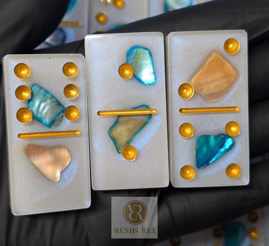 Ocean Pearl Domino Set